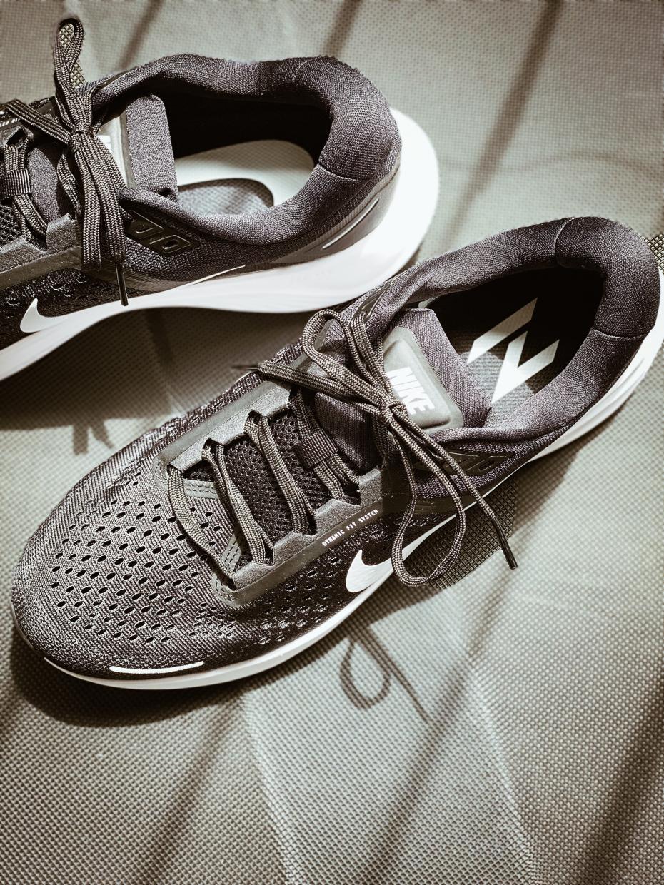 Nike超定番モデル エアズームストラクチャー23 スポリートの日常